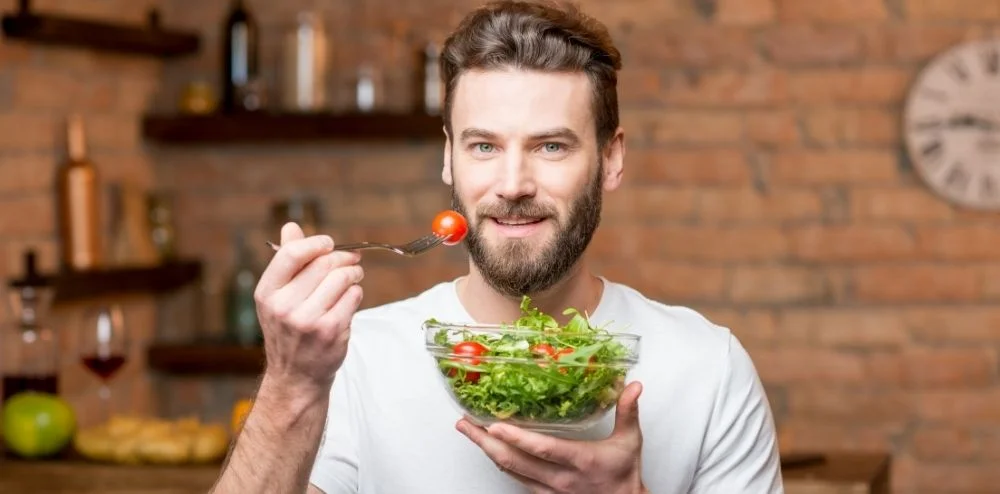 The Role of Diet in Hair Health: Nutrients for Post-Transplant Care